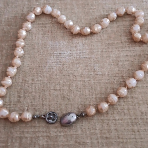 Les Bernard Knotted Faux Pearl Strand Necklace - Picture 11 of 12